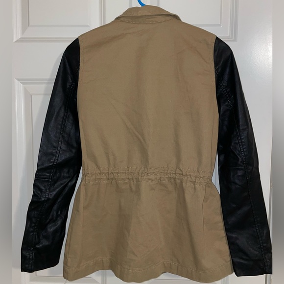Utility jacket - Picture 2 of 5